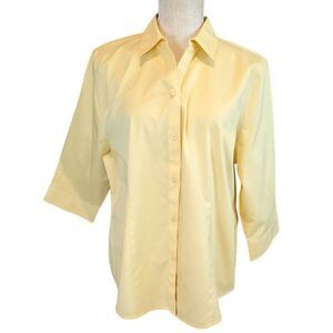 Chico's Button Up Shirt Women's Size 2 Yellow 3/4 Sleeves Wrinkle Resistant